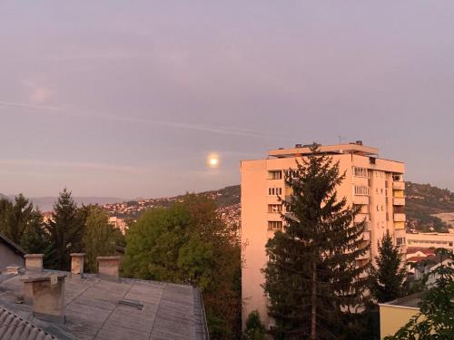 Pogled na planinu ili pogled na planinu iz apartmana