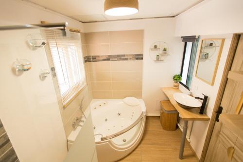 Le Cottage Bien-Etre - Jacuzzi – Photos 4