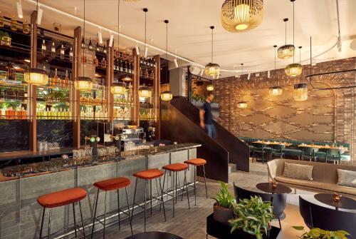 Met Hotel Amsterdam — Restaurant/places to eat