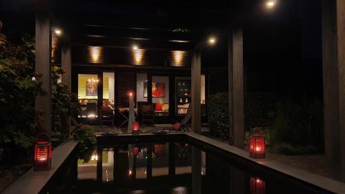 Φωτογραφία από το άλμπουμ του Downtown Hideaway, B&B Grand Deluxe στο Αιντχόφεν