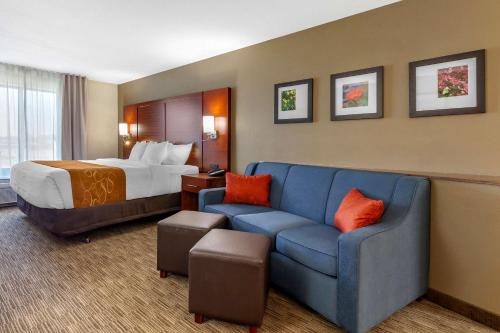 Gallery image of Comfort Suites in Oshkosh