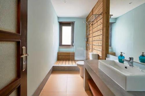 Green Corner House