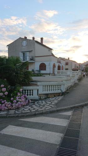 Near beach - Apartments Marica