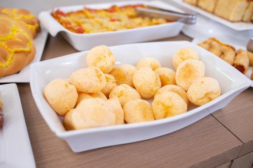Makanan di atau berdekatan hotel