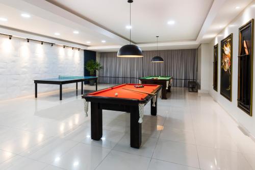 Kemudahan pingpong di Hotel Bella Camboriú atau berdekatan