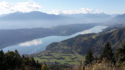 a view of a lake in the mountains at Gurkhof Ferienwohnungen in Gnesau