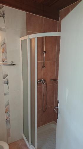 Near beach - Apartment Butiga
