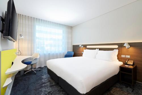 Holiday Inn Express Sydney Macquarie Park, an IHG Hotel Image