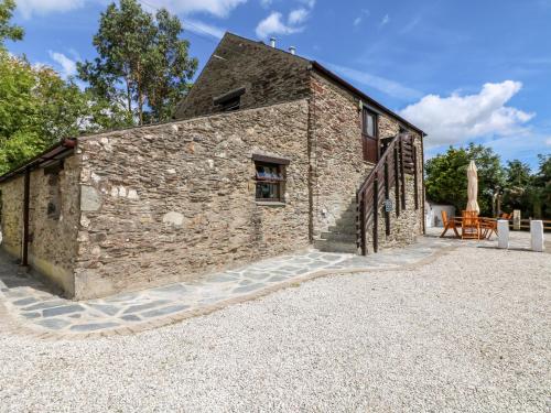 2 Pencoose Barns – Photos 2
