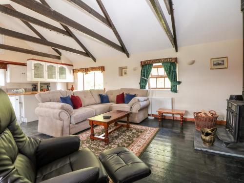 2 Pencoose Barns – Photos 3