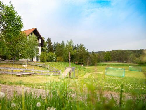 The swimming pool at or close to Ennerla Hof