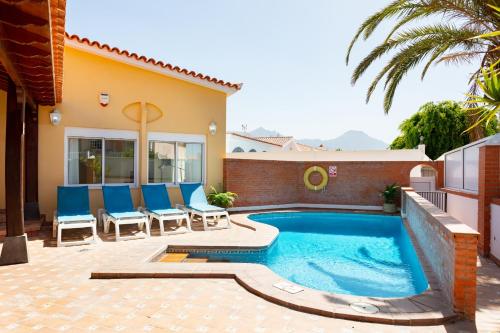 Casa Ajabo with heateable pool