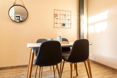 Φωτογραφία από το άλμπουμ του Immeuble hyper centre σε Μοντωμπάν