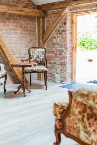 Ruang duduk di Wozownia Nad Bobrem
