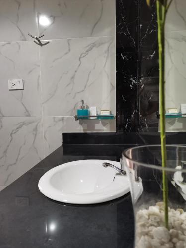 Murano Hotelにあるバスルーム