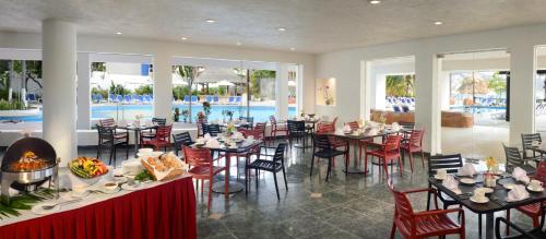 Πισίνα στο ή κοντά στο HS HOTSSON Hotel Acapulco