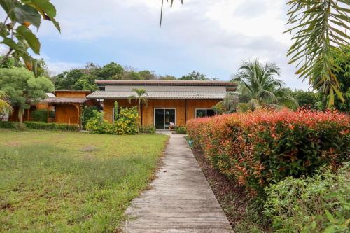 Fotografie z fotogalerie ubytování Chom Dao Resort v destinaci Ko Lanta