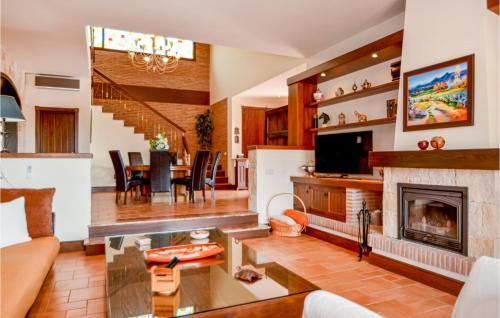 Nice Home In Estepona