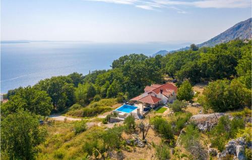 4 Bedroom Nice Home In Jesenice