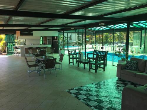Kolam renang di atau dekat dengan Ita Park Hotel