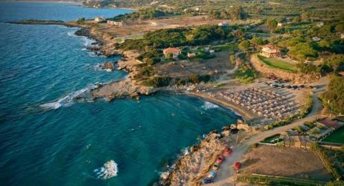 an aerial view of a beach and the ocean at Armiriki Apartments in Korakokhórion