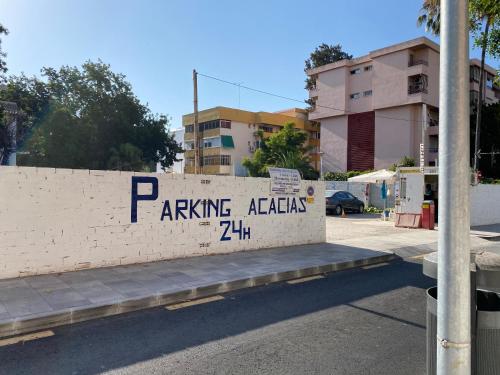 Edificio en el que se encuentra el hostal o pensión