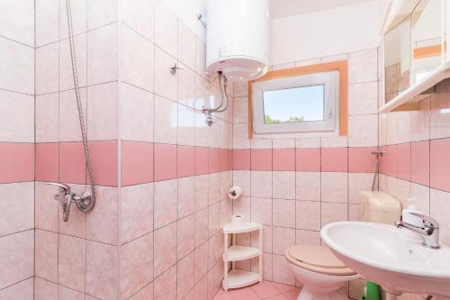 Koupelna v ubytování Apartments Kenđel