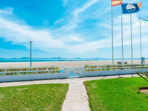 Apartment Oiza Sand Castles 23 at Alcudia Beach, WIFI and aircon