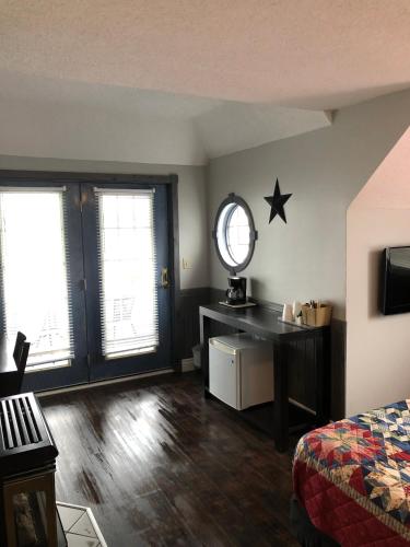 Boathouse Country Inn – Photos 2