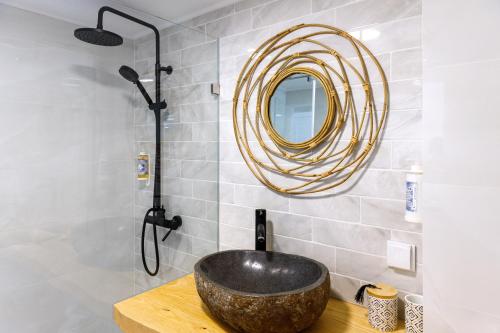 Sesimbra Beach Apartment - Direct Beach Access