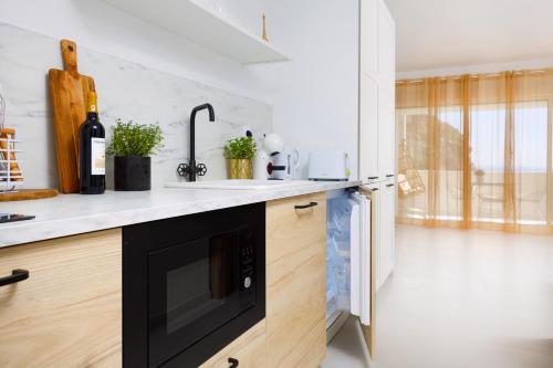 Sesimbra Beach Apartment - Direct Beach Access