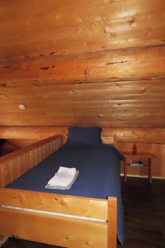 Postel nebo postele na pokoji v ubytování Rocky Ridge Resort-BC