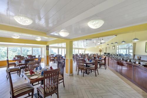 Restaurace v ubytování Club Mahindra Mussoorie