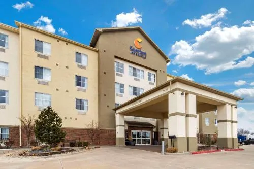 Comfort Inn & Suites Oklahoma City West - I-40 in Oklahoma City