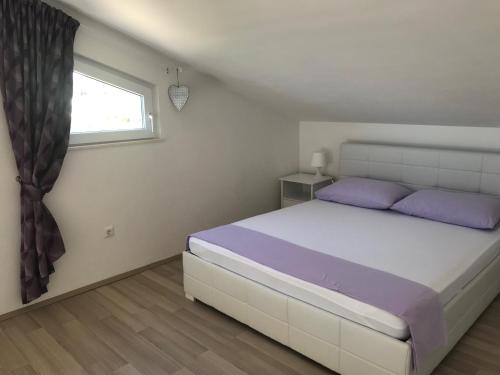 Apartment Purple Loft