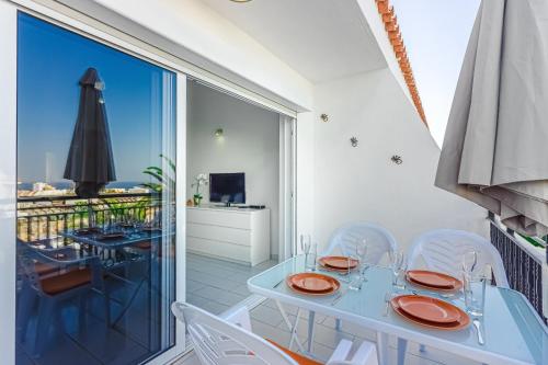 AirCon HeatedPool Modern Apartment Los Cristianos