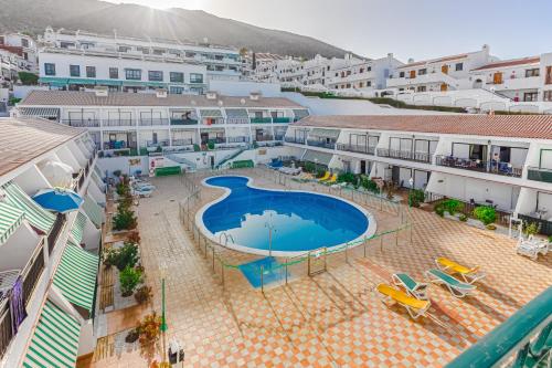 AirCon HeatedPool Modern Apartment Los Cristianos
