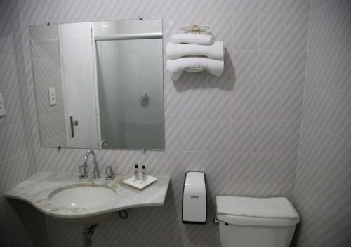 Ванна кімната в Hotel Dona Beja