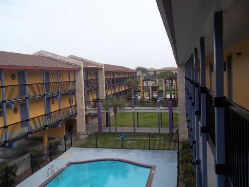 Bangunan di mana terletaknya hotel