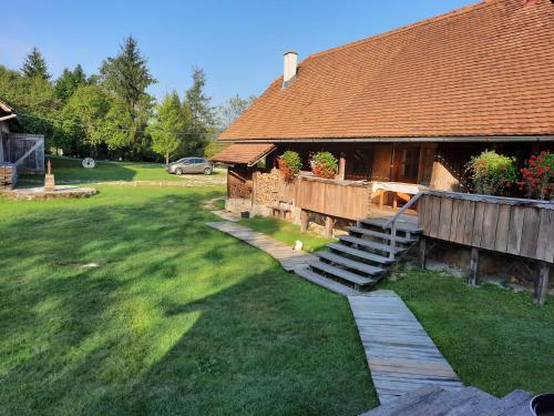 ドゥガ・レサにあるRustic home Miaのギャラリーの写真