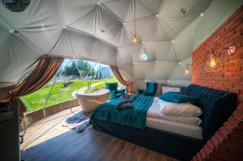 Гостиная зона в Mountain Glamp & Jacuzzi