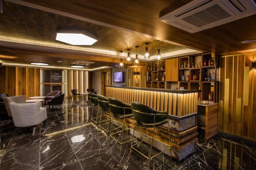 Лаундж или бар в Kayhan City Hotel