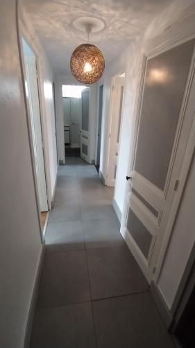 Φωτογραφία από το άλμπουμ του Appart - Hotel La Batisse de Saint-Chamond σε Saint-Chamond