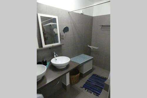 ห้องน้ำของ Un pied-à-terre au centre de Papeete