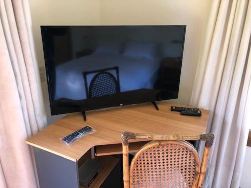 TV a/nebo společenská místnost v ubytování Casa Los Ciervos