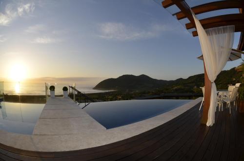 A piscina localizada em Morada Prainha ou nos arredores