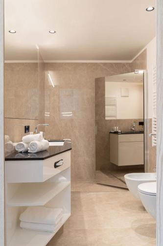 Nice Living Neue- Moderne Apartments im Herzen von Brixen - kostenlose Brixencard - ideal für Familien, Paare, Geschäftsreisende und allen Urlaubs Hungrigen photo 3
