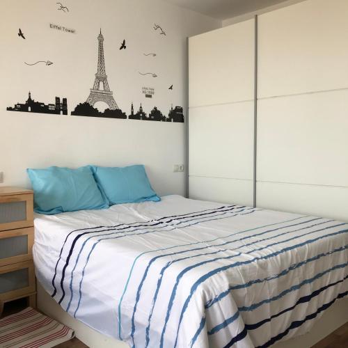 ESTUDIO LOFT en el Centro para 4 People con wifi