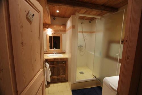 appartement cozy dans chalet 6 pers voiture 4 roues motrice a dispo photo 3