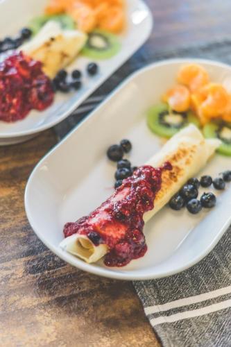 Comida en o cerca de este apartahotel